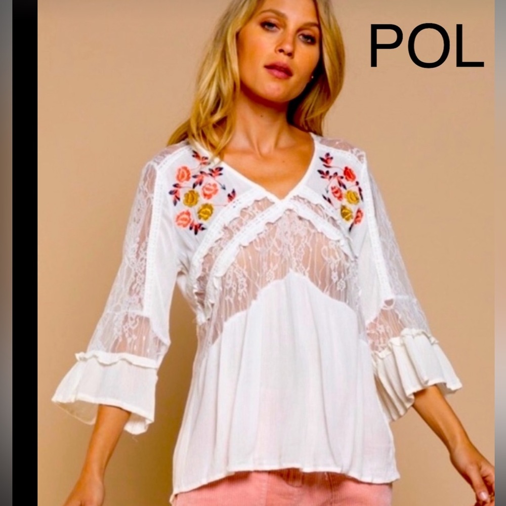 POL💗2Die4 boho white top w/colorful embroidery